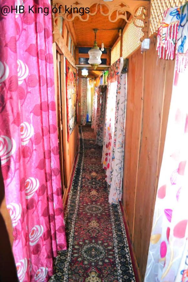 Houseboat King Of Kings Hotel Srinagar  Exterior photo